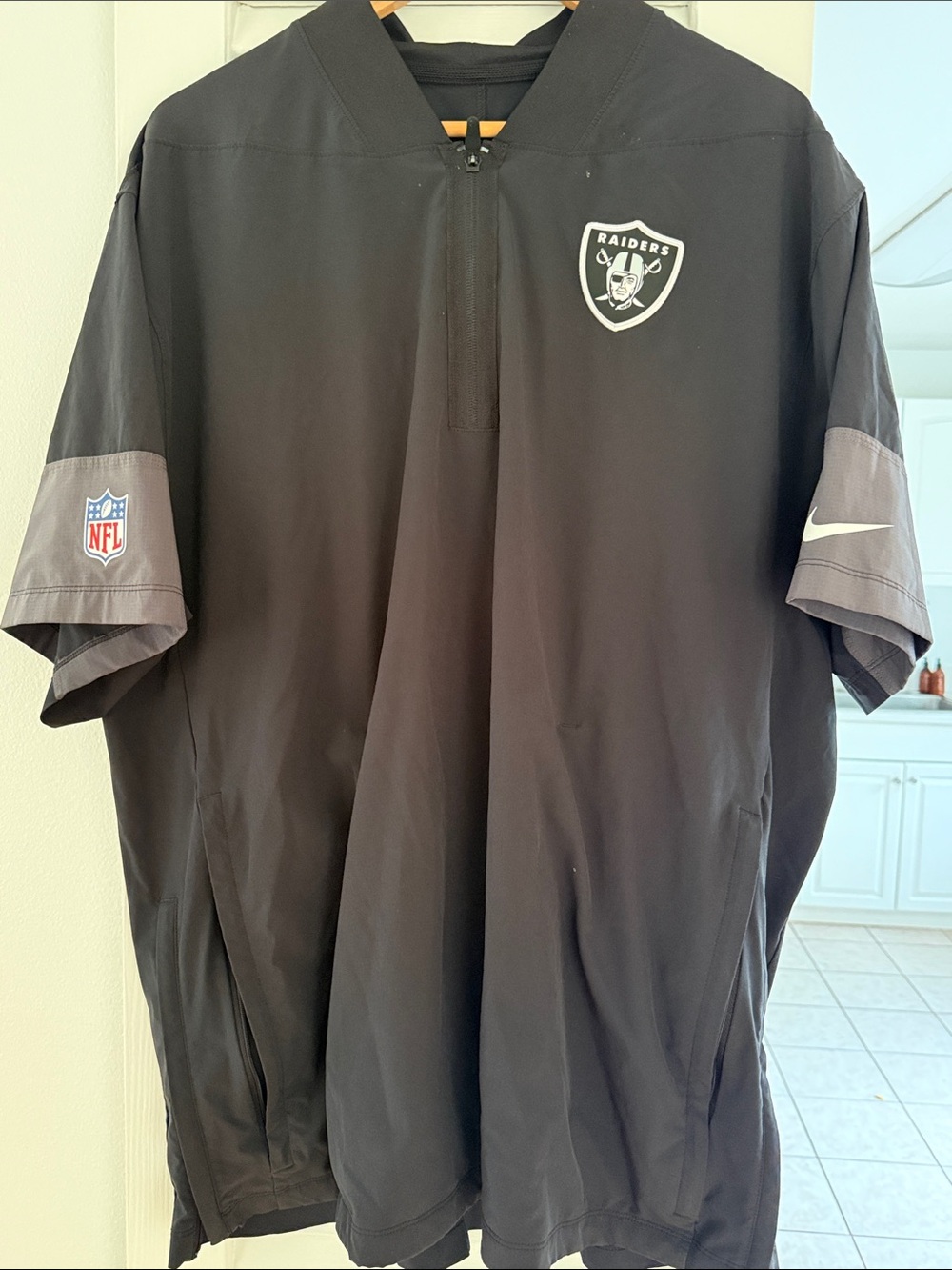 Nike Black Las Vegas Raiders Short-Sleeve Pullover nfl